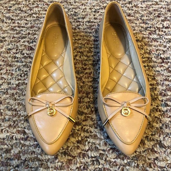 Michael Kors Flats Size 7 - Picture 2 of 7